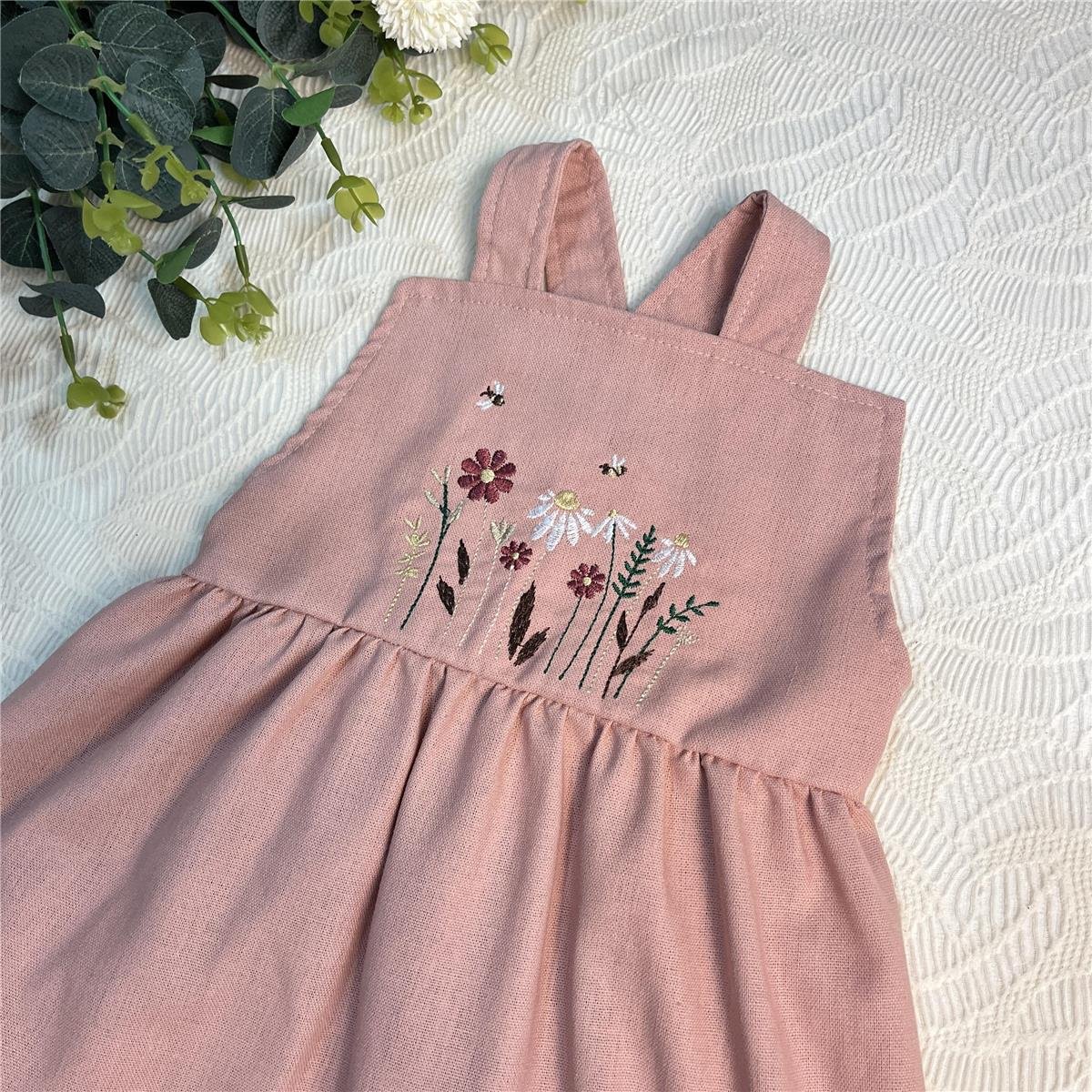 VESTIDO JARDINEIRA INFANTIL DOCE ESTAÇÃO